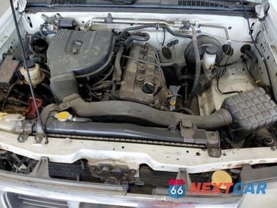 Zdjęcie 11 z 12 samochodu: 2000 NISSAN FRONTIER KING CAB XE VIN:1N6DD26S4YC367260 - miniatura