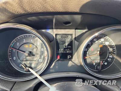 Zdjęcie 9 z 16 samochodu: 2012 JEEP GRAND CHEROKEE LAREDO VIN:1C4RJEAG3CC258626 - miniatura