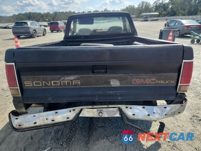 Zdjęcie 6 z 15 samochodu: 1992 GMC SONOMA VIN:1GTCS14R2N8524183 - miniatura