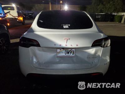 Zdjęcie 6 z 12 samochodu: 2024 TESLA MODEL Y VIN:7SAYGAEE4RF074337 - miniatura