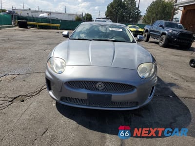 Piąte zdjęcie samochodu w środku: 2011 JAGUAR XK VIN:SAJWA4FB3BLB41870 - miniatura