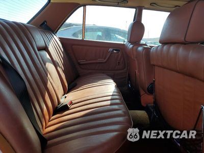 Zdjęcie 10 z 12 samochodu: 1982 MERCEDES-BENZ 300 DT VIN:WDBAB33A5CB003942 - miniatura