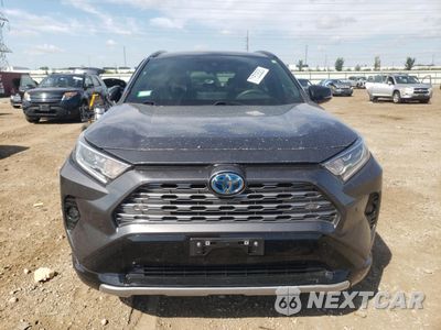 Piąte zdjęcie samochodu w środku: 2020 TOYOTA RAV4 XSE VIN:JTMEWRFV6LJ040514 - miniatura