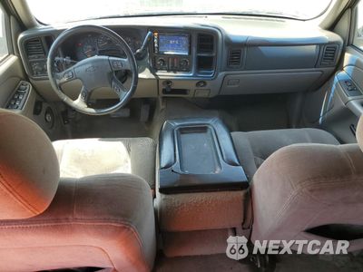 Zdjęcie 8 z 15 samochodu: 2005 CHEVROLET TAHOE C1500 VIN:1GNEC13V75R150272 - miniatura
