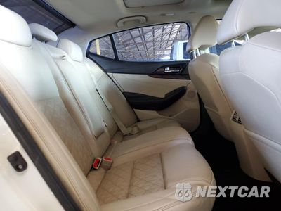 Zdjęcie 10 z 12 samochodu: 2016 NISSAN MAXIMA 3.5S VIN:1N4AA6AP6GC403060 - miniatura