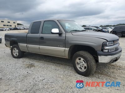Czwarte zdjęcie samochodu z boku: 1999 CHEVROLET SILVERADO C1500 VIN:2GCEC19T8X1200512 - miniatura