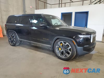 Czwarte zdjęcie samochodu z boku: 2025 RIVIAN R1S PREMIUM VIN:7PDSGCBP0SN070449 - miniatura