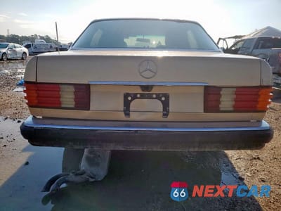Zdjęcie 6 z 13 samochodu: 1986 MERCEDES-BENZ 420 SEL VIN:WDBCA35D2GA215454 - miniatura