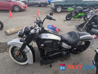 Trzecie zdjęcie samochodu z tyłu: 2021 HARLEY-DAVIDSON FLHCS VIN:1HD1YBK12MB068727 - miniatura