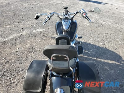 Zdjęcie 6 z 9 samochodu: 2007 HONDA VTX1300 R VIN:1HFSC52657A408812 - miniatura