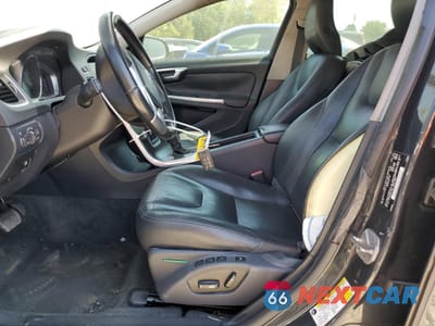 Zdjęcie 7 z 15 samochodu: 2015 VOLVO V60 PREMIER+ VIN:YV140MEC2F1203836 - miniatura
