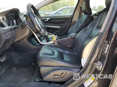 Zdjęcie 7 z 15 samochodu: 2015 VOLVO V60 PREMIER+ VIN:YV140MEC2F1203836 - miniatura