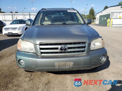 Piąte zdjęcie samochodu w środku: 2006 TOYOTA HIGHLANDER LIMITED VIN:JTEEP21A260145257 - miniatura