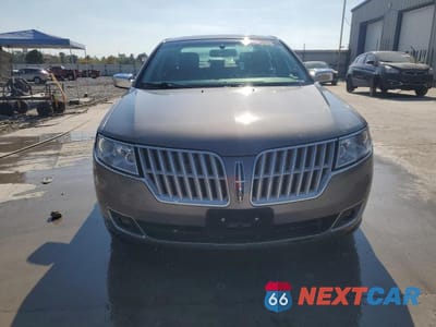 Piąte zdjęcie samochodu w środku: 2012 LINCOLN MKZ VIN:3LNHL2JCXCR836915 - miniatura