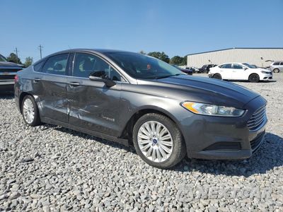 Czwarte zdjęcie samochodu z boku: 2016 FORD FUSION SE HYBRID VIN:3FA6P0LU1GR388747 - miniatura