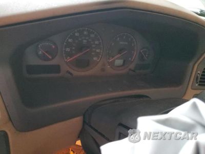 Zdjęcie 9 z 12 samochodu: 2002 VOLVO V70 XC VIN:YV1SZ58D321052975 - miniatura