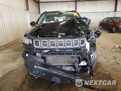 Piąte zdjęcie samochodu w środku: 2022 JEEP COMPASS LATITUDE LUX VIN:3C4NJDFB1NT113517 - miniatura