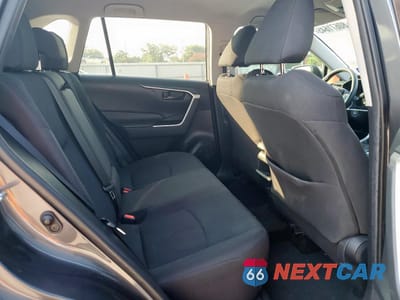 Zdjęcie 10 z 12 samochodu: 2019 TOYOTA RAV4 LE VIN:2T3H1RFV4KW042533 - miniatura