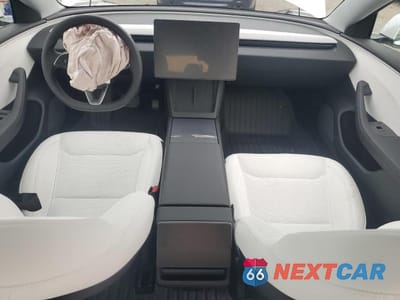 Zdjęcie 8 z 12 samochodu: 2025 TESLA MODEL 3 VIN:5YJ3E1EA4SF027678 - miniatura