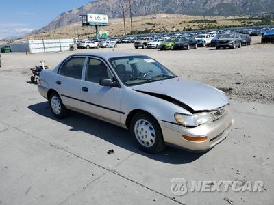 Czwarte zdjęcie samochodu z boku: 1996 TOYOTA COROLLA BASE VIN:2T1BA02E9TC155123 - miniatura