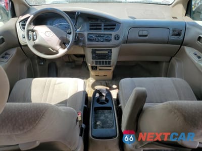 Zdjęcie 8 z 13 samochodu: 2002 TOYOTA SIENNA CE VIN:4T3ZF19CX2U438189 - miniatura
