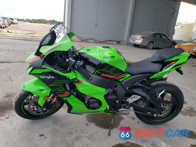 Trzecie zdjęcie samochodu z tyłu: 2024 KAWASAKI ZX1002 M VIN:JKBZXVM18RA007231 - miniatura