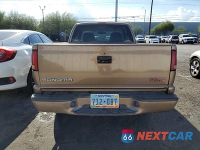 Zdjęcie 6 z 12 samochodu: 2002 GMC SONOMA VIN:1GTCS195328124683 - miniatura