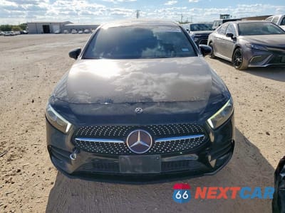 Piąte zdjęcie samochodu w środku: 2020 MERCEDES-BENZ A 220 VIN:WDD3G4EB1LW038628 - miniatura