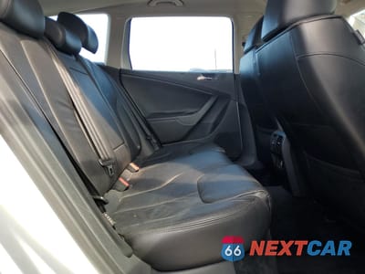 Zdjęcie 10 z 12 samochodu: 2008 VOLKSWAGEN PASSAT WAGON LUX VIN:WVWTK93C68E230657 - miniatura