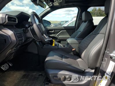 Zdjęcie 7 z 14 samochodu: 2025 TOYOTA TACOMA DOUBLE CAB VIN:3TMLB5JN9SM137792 - miniatura
