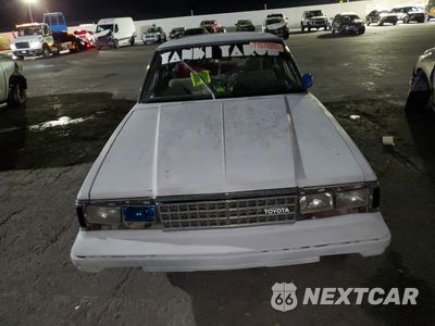 Piąte zdjęcie samochodu w środku: 1983 TOYOTA CRESSIDA LUXURY VIN:JT2MX63E1D0020523 - miniatura