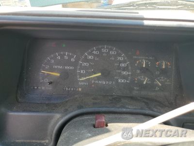 Zdjęcie 9 z 14 samochodu: 1997 GMC SIERRA C1500 VIN:2GTEC19M7V1536089 - miniatura