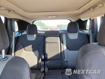 Zdjęcie 10 z 13 samochodu: 2014 JEEP CHEROKEE LATITUDE VIN:1C4PJMCS8EW124943 - miniatura