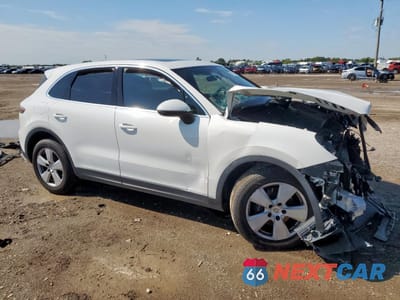 Czwarte zdjęcie samochodu z boku: 2019 PORSCHE CAYENNE VIN:WP1AA2AY8KDA07032 - miniatura