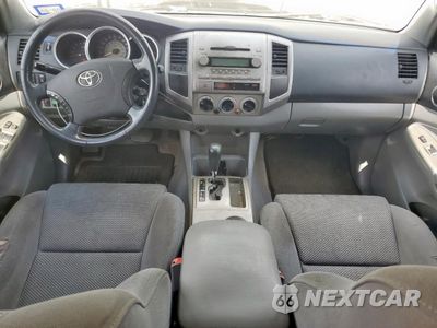 Zdjęcie 8 z 12 samochodu: 2006 TOYOTA TACOMA DOUBLE CAB PRERUNNER VIN:5TEJU62N96Z316011 - miniatura