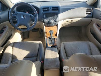 Zdjęcie 8 z 14 samochodu: 2005 HONDA ACCORD EX VIN:1HGCM56855A025619 - miniatura