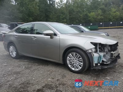 Czwarte zdjęcie samochodu z boku: 2016 LEXUS ES 350 VIN:JTHBK1GG7G2220695 - miniatura