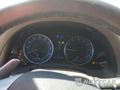 Zdjęcie 9 z 12 samochodu: 2011 LEXUS IS 250 VIN:JTHBF5C28B5139489 - miniatura