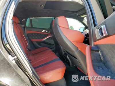 Zdjęcie 11 z 15 samochodu: 2021 BMW X6 M VIN:5YMCY0C09M9E09840 - miniatura