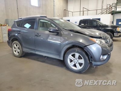 Czwarte zdjęcie samochodu z boku: 2014 TOYOTA RAV4 XLE VIN:JTMRFREV7ED071744 - miniatura