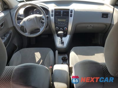 Zdjęcie 8 z 16 samochodu: 2006 HYUNDAI TUCSON GLS VIN:KM8JN72D96U458034 - miniatura