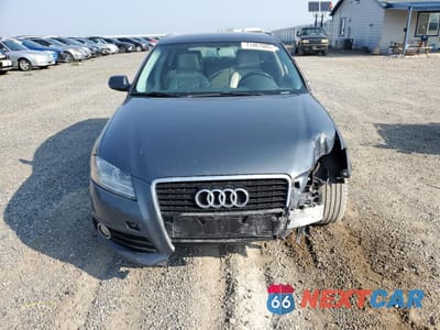 Piąte zdjęcie samochodu w środku: 2012 AUDI A3 PREMIUM VIN:WAUBJAFM6CA166394 - miniatura