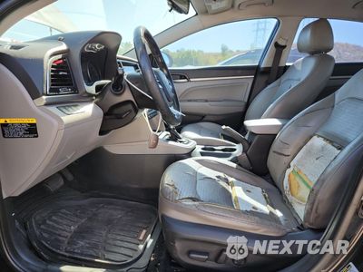 Zdjęcie 7 z 12 samochodu: 2017 HYUNDAI ELANTRA SE VIN:5NPD84LF9HH004984 - miniatura