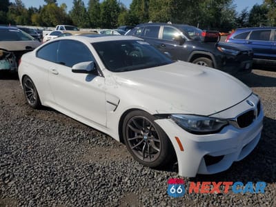 Czwarte zdjęcie samochodu z boku: 2015 BMW M4 VIN:WBS3R9C55FK333931 - miniatura