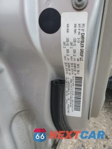 Zdjęcie 14 z 14 samochodu: 2010 JEEP COMMANDER LIMITED VIN:1J4RG5GT3AC158410 - miniatura