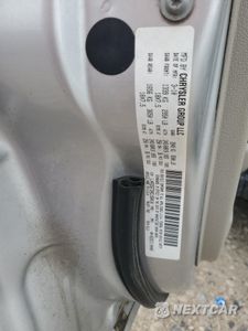 Zdjęcie 14 z 14 samochodu: 2010 JEEP COMMANDER LIMITED VIN:1J4RG5GT3AC158410 - miniatura