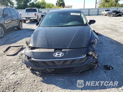 Piąte zdjęcie samochodu w środku: 2024 HYUNDAI ELANTRA SEL VIN:KMHLM4DG2RU766233 - miniatura