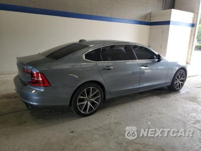 Piąte zdjęcie samochodu w środku: 2018 VOLVO S90 T5 MOMENTUM VIN:LVY982MK2JP006231 - miniatura