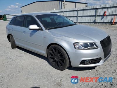 Czwarte zdjęcie samochodu z boku: 2012 AUDI A3 PREMIUM VIN:WAUBJAFM3CA048187 - miniatura