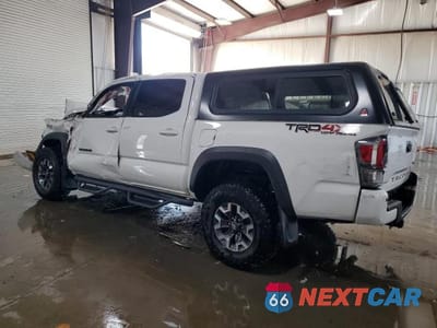 Drugie zdjęcie samochodu z przodu: 2021 TOYOTA TACOMA TRD OFF-ROAD VIN:3TMCZ5AN3MM439030 - miniatura